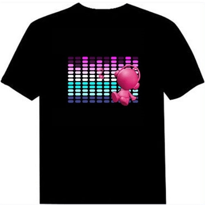 Le bruit rougeoyant de clignotant a activé le T-shirt 2xAAA de LED